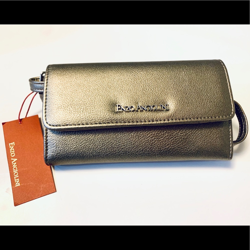 Brand new Enzo Angiolini Wallet 🙌🏼